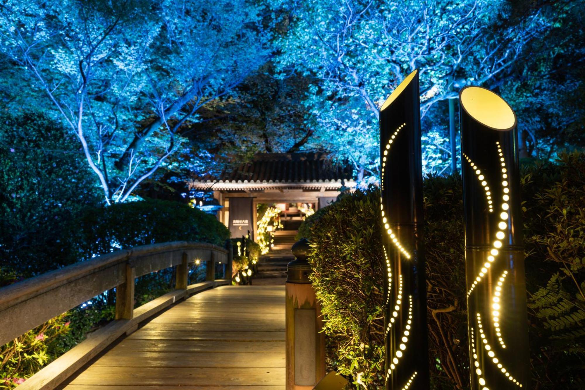 高轮大王子酒店 東京都 外观 照片 Illuminated bamboo poles